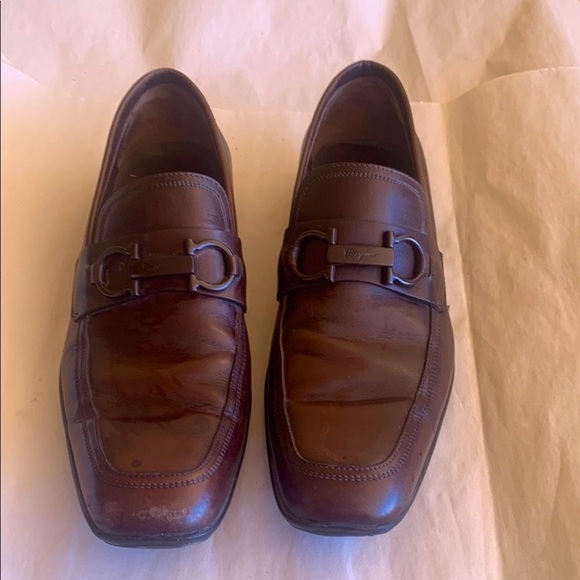 Salvatore Ferragamo Gancini Bit Slip On Loafers in Brown Size 9